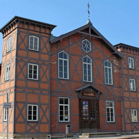 Alte Turnhalle in Öhringen wird Flüchtlingsunterkunft